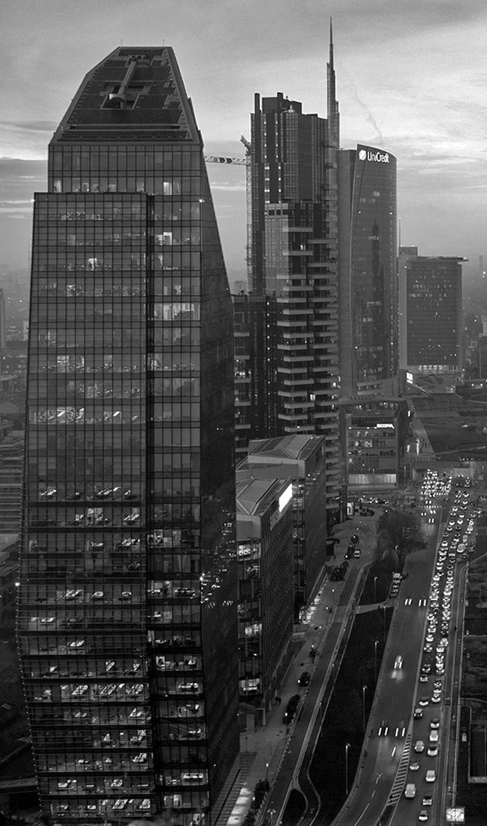 Milan city skyline at dusk, Porta Nuova district — Eye On Model agency location