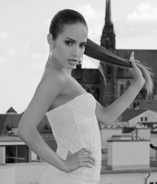 Petra — Model & Hostess in Milano photo 5