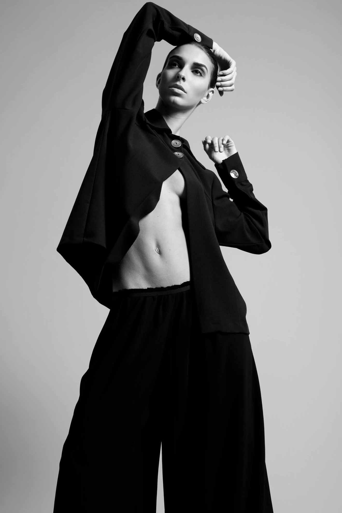 Simona photo 6 | Eye On Model
