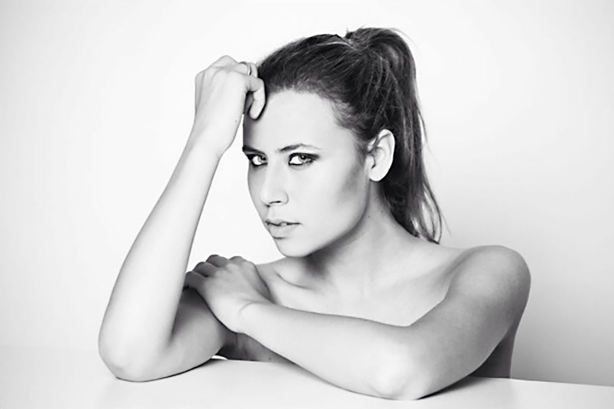 Elisa — Model & Hostess in Milano photo 9