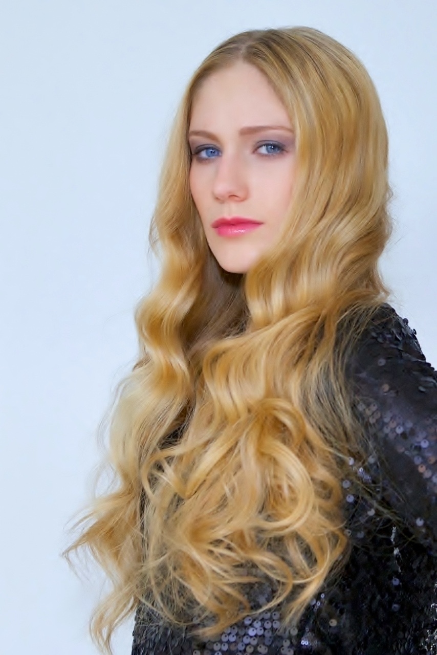 Valentina — Model & Hostess in Milano photo 9