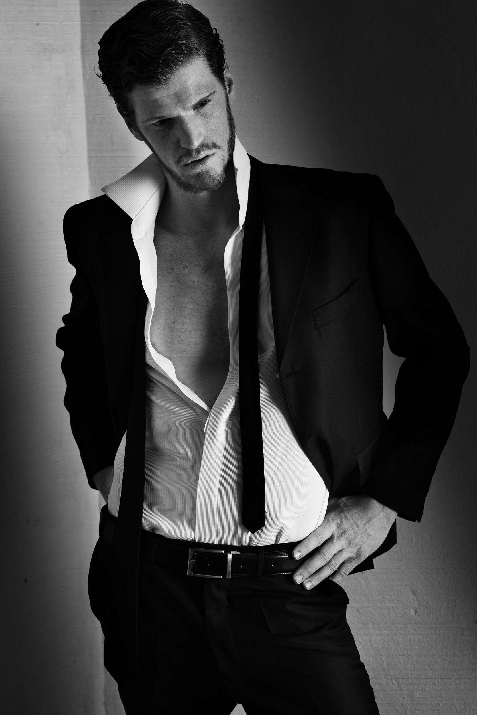 Daniele — Model & Host in Rimini photo 14