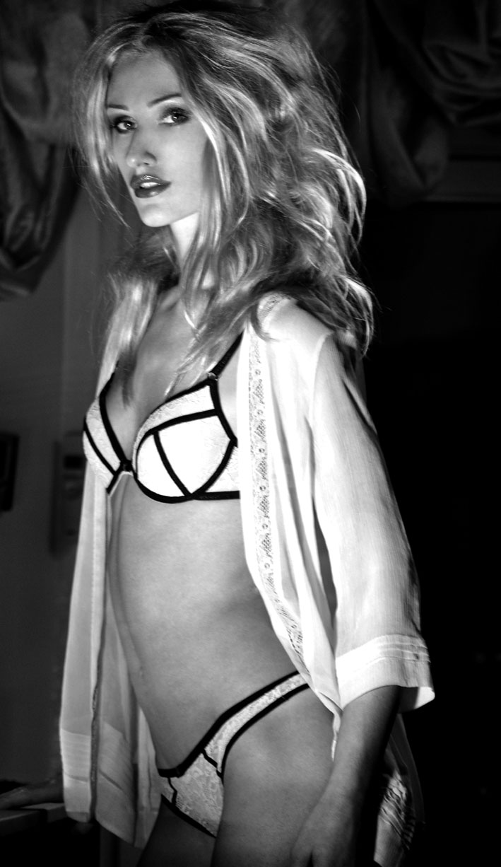 Olga — Model & Hostess in Bologna photo 4