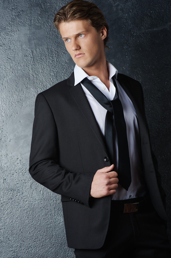 Giacomo — Model & Host in Vicenza photo 3