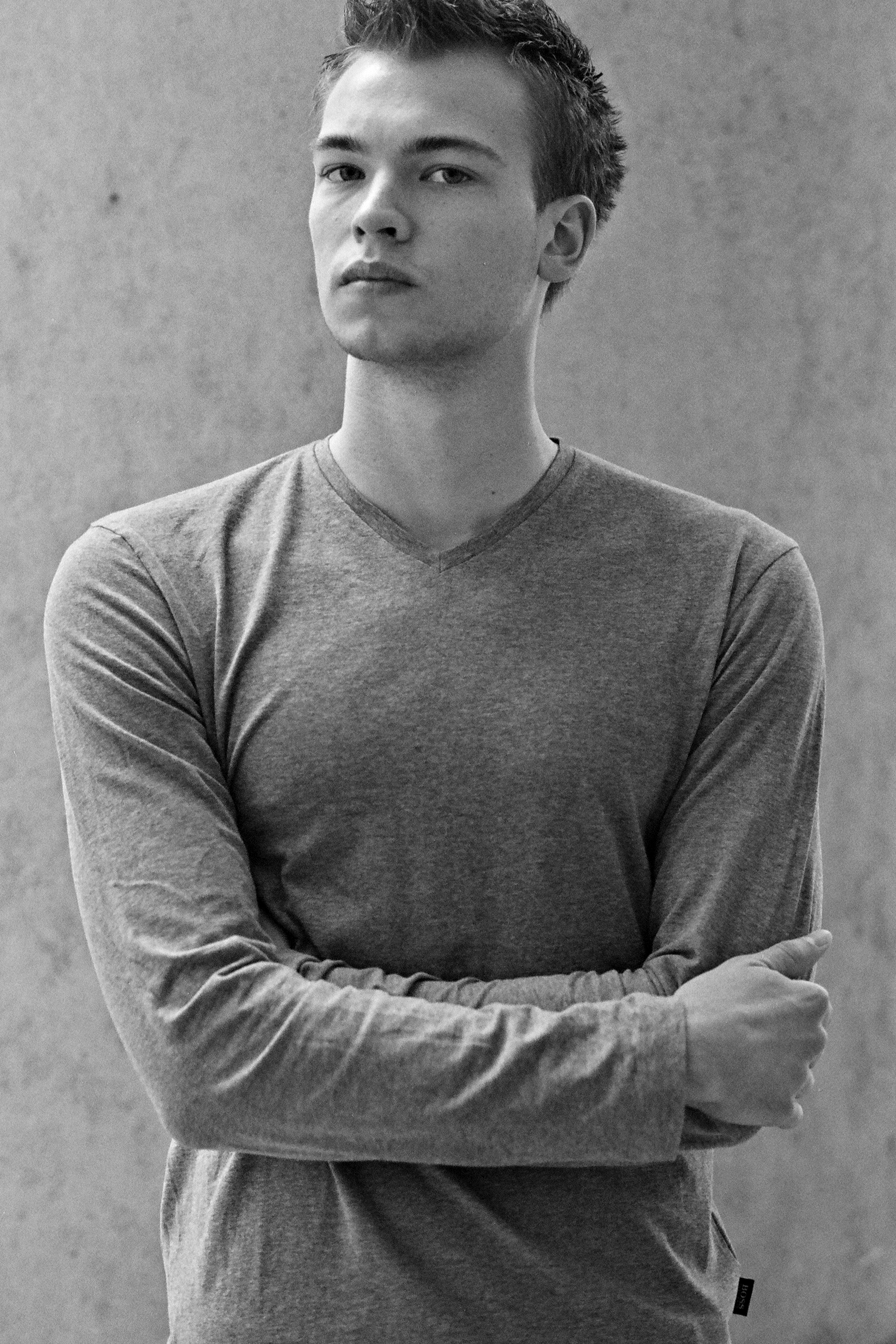 Nicolas — Model & Host in Pontoise photo 10