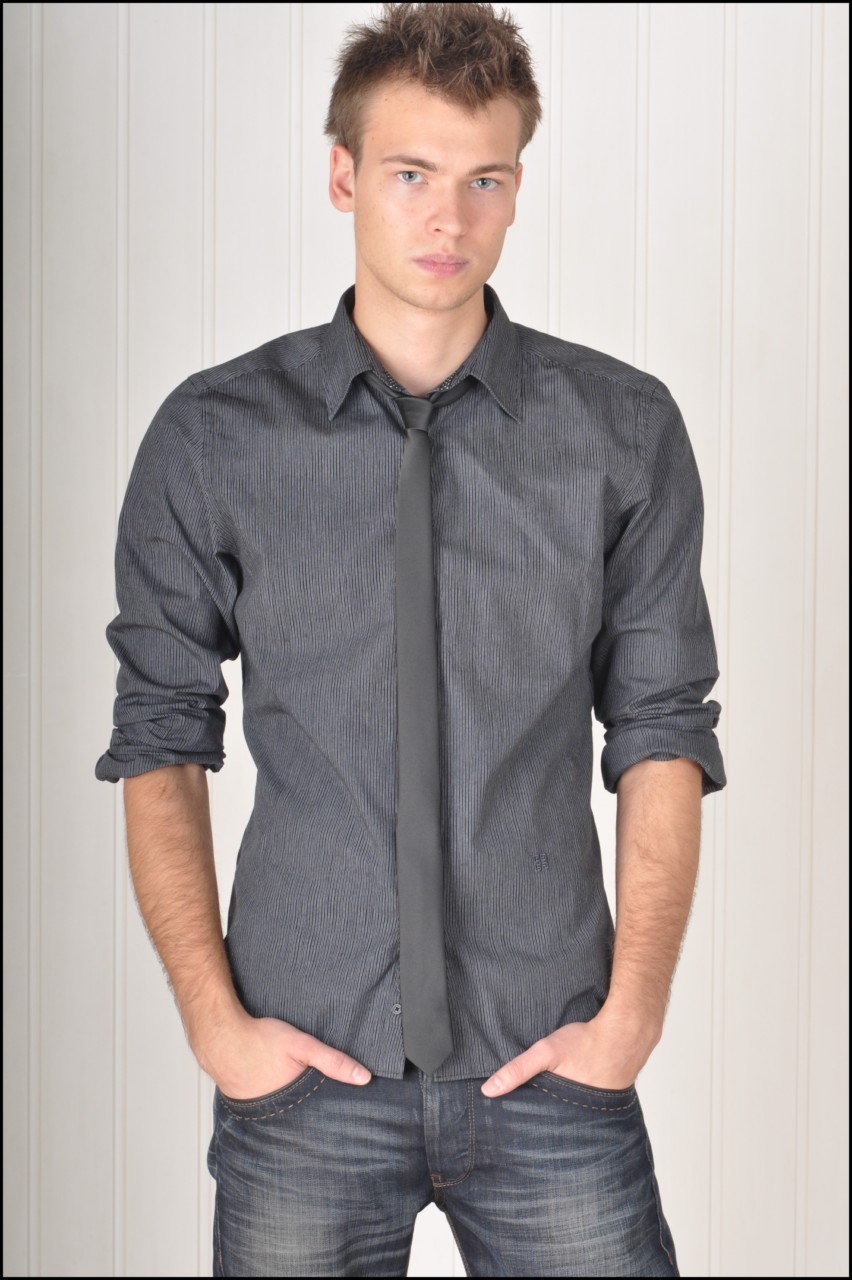 Nicolas — Model & Host in Pontoise photo 6