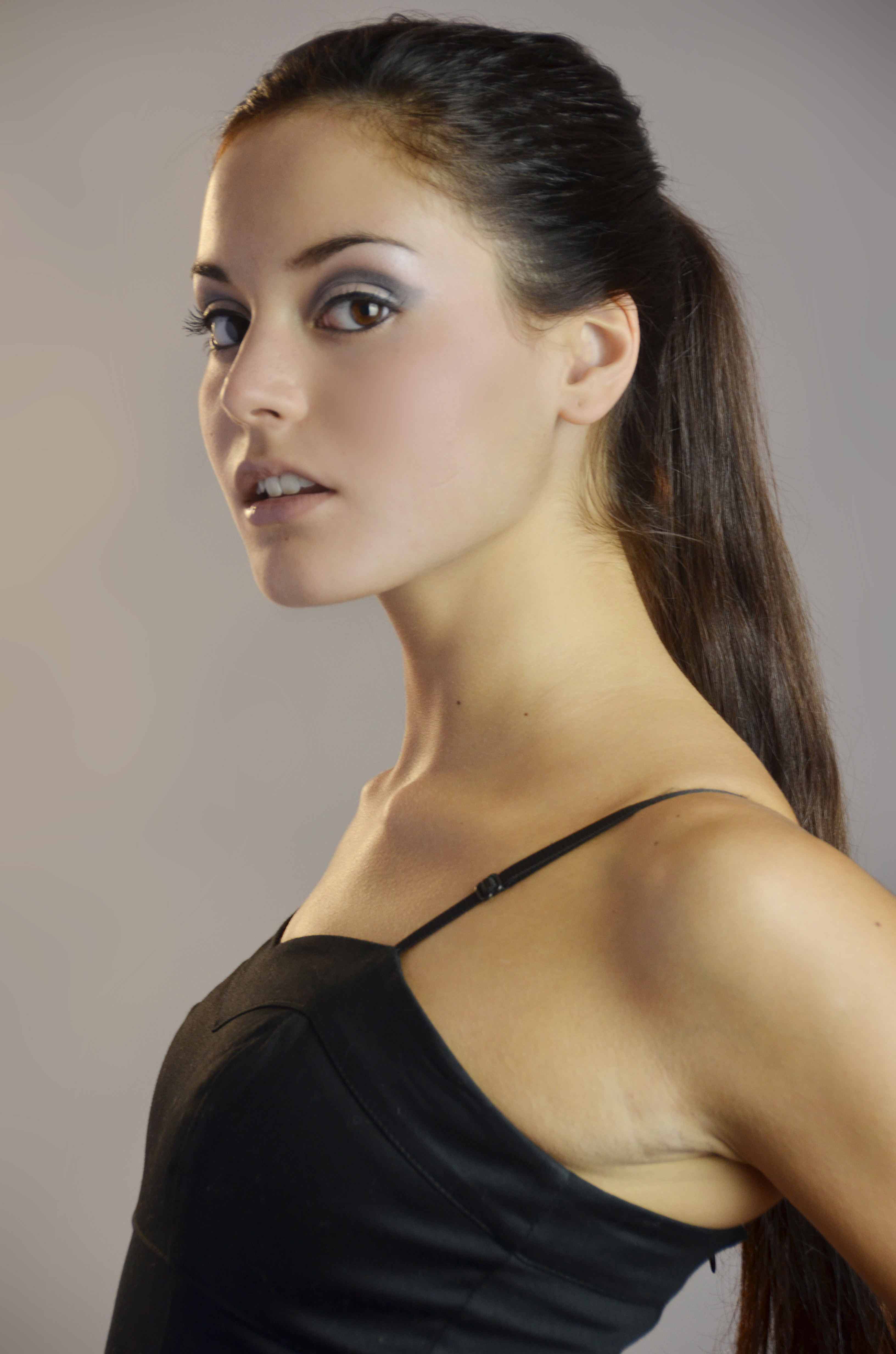 LARA — Model in Lausanne | Eye On Model