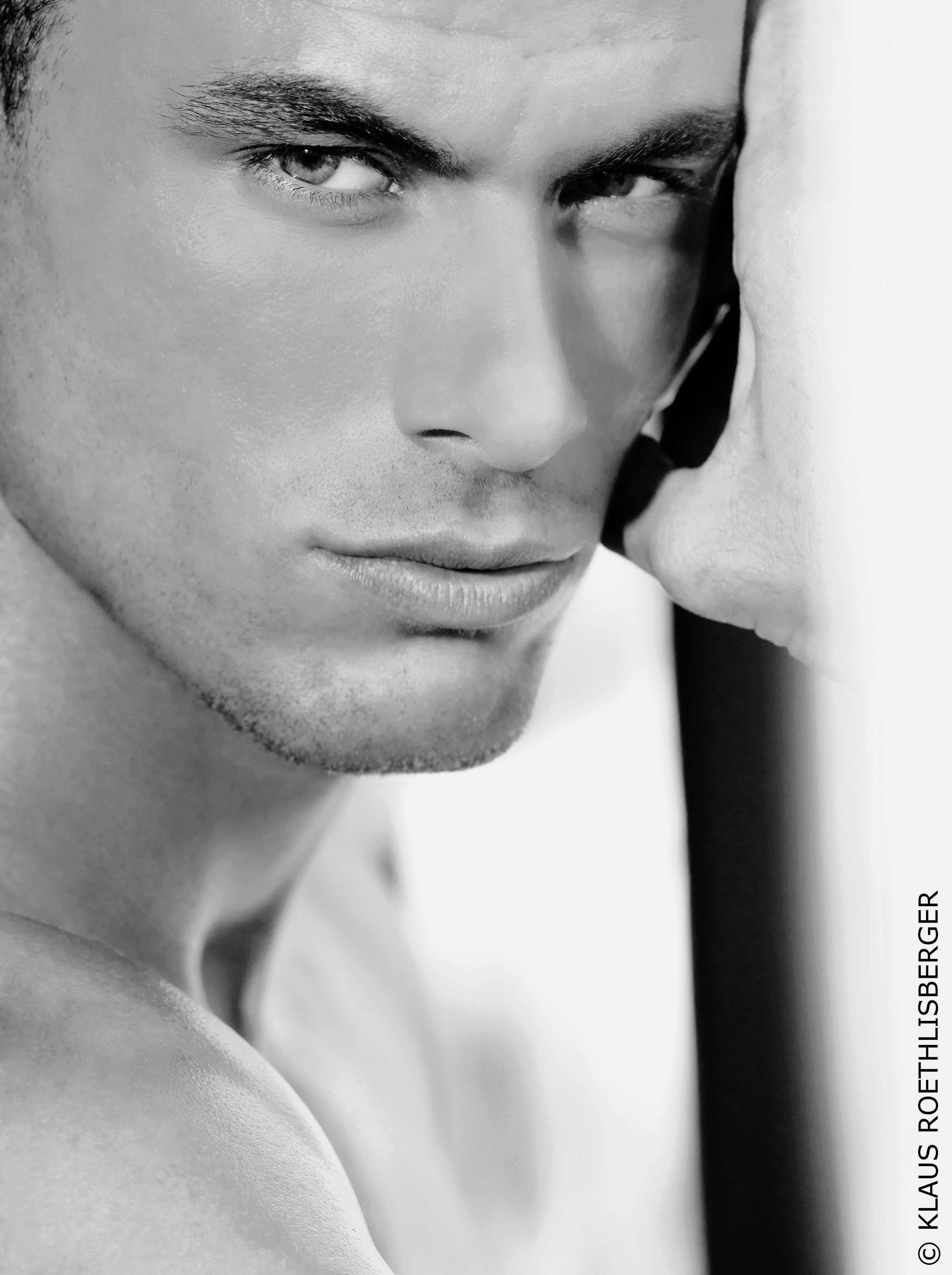 David — Model & Host in Toulon photo 8