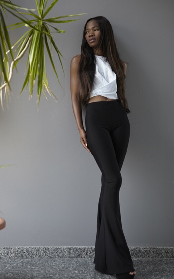 Kamila — Model & Hostess in Milano photo 6