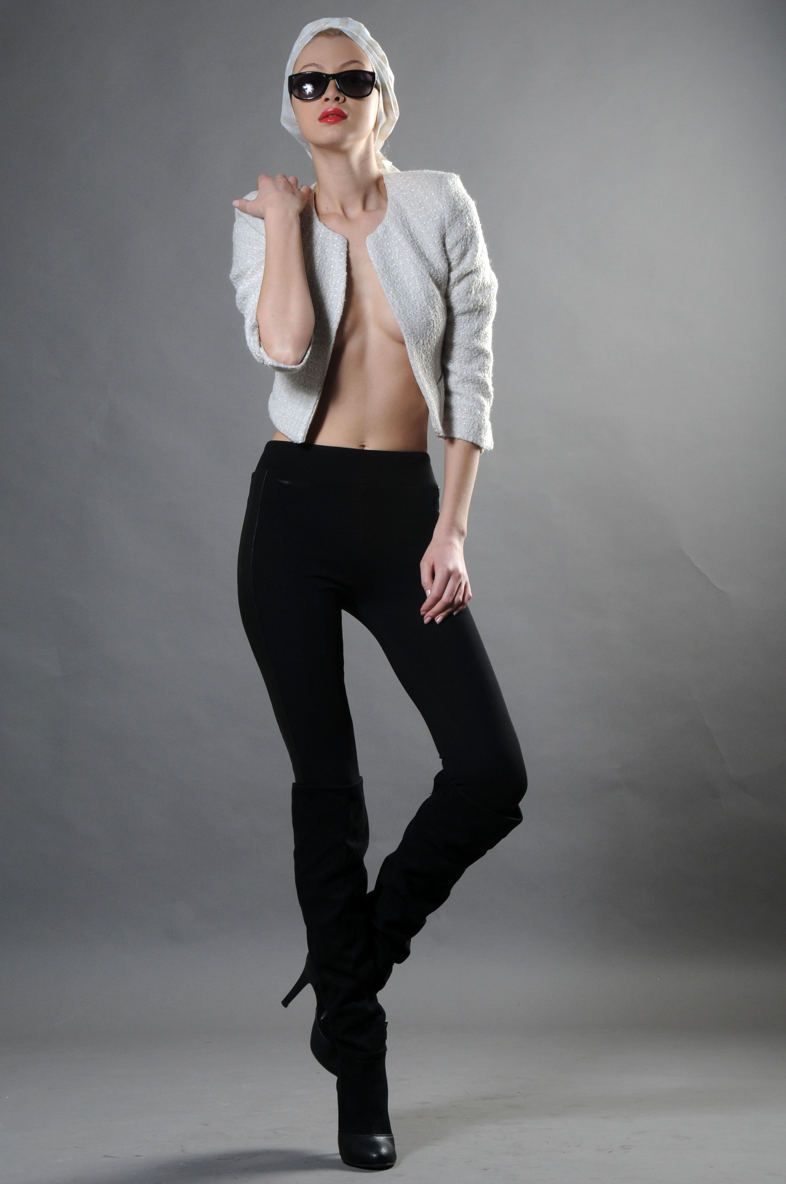 Roxana — Model & Hostess in Milano photo 5