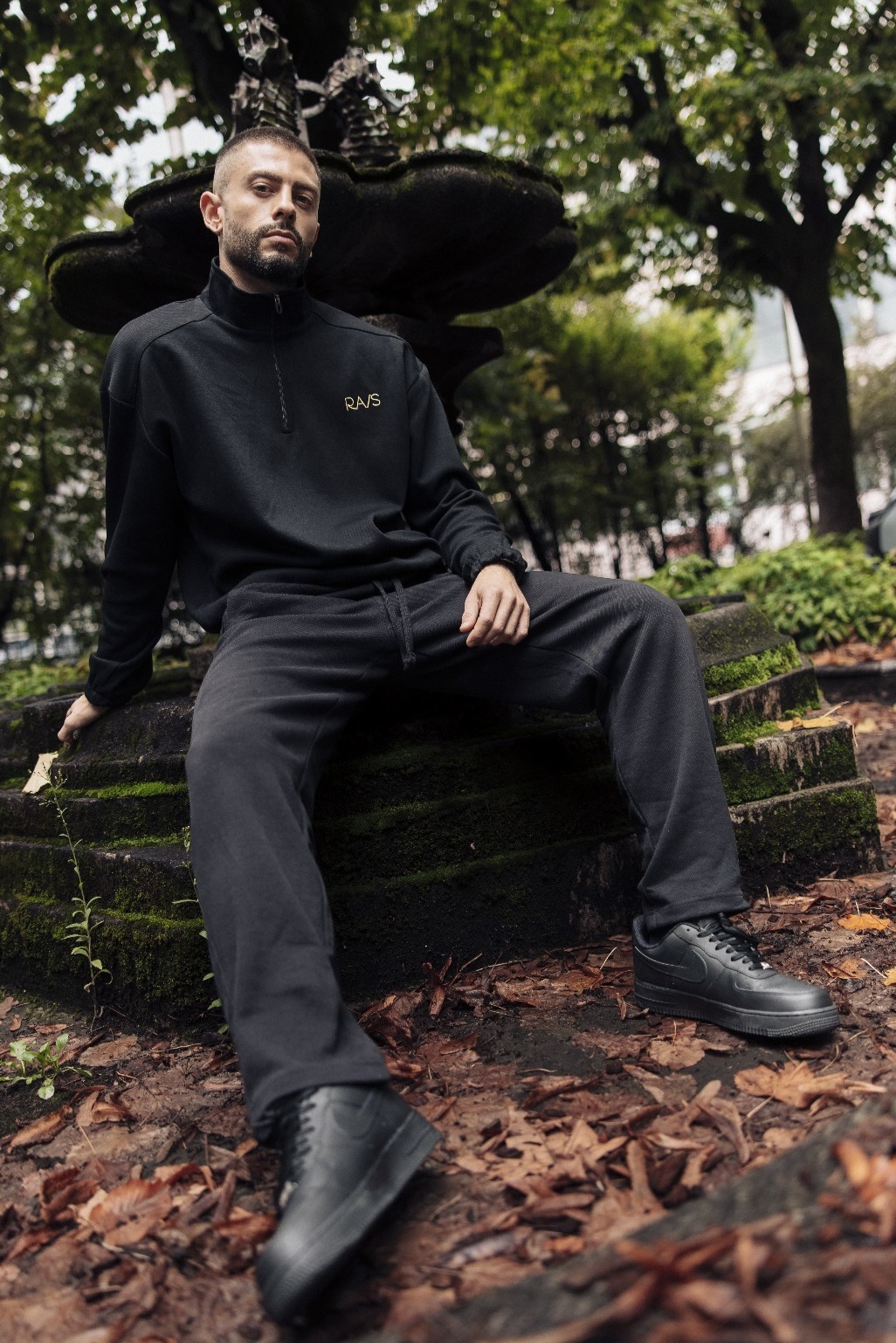 Antonio — Model & Host in Milano photo 4