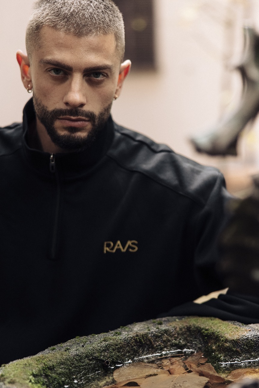 Antonio — Model & Host in Milano photo 5