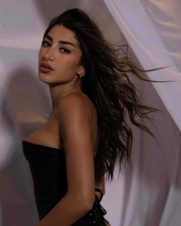 Maria — Model & Hostess in Milano photo 7