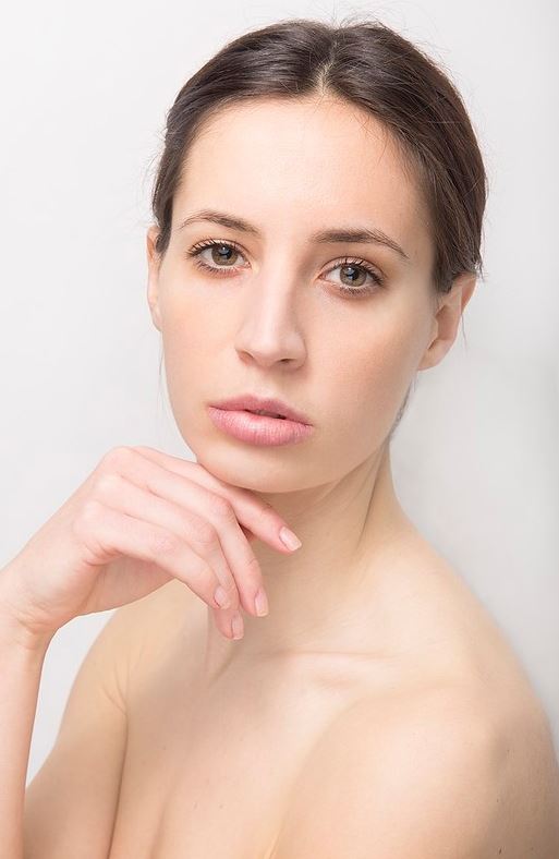 Manon — Model & Hostess in Paris photo 2