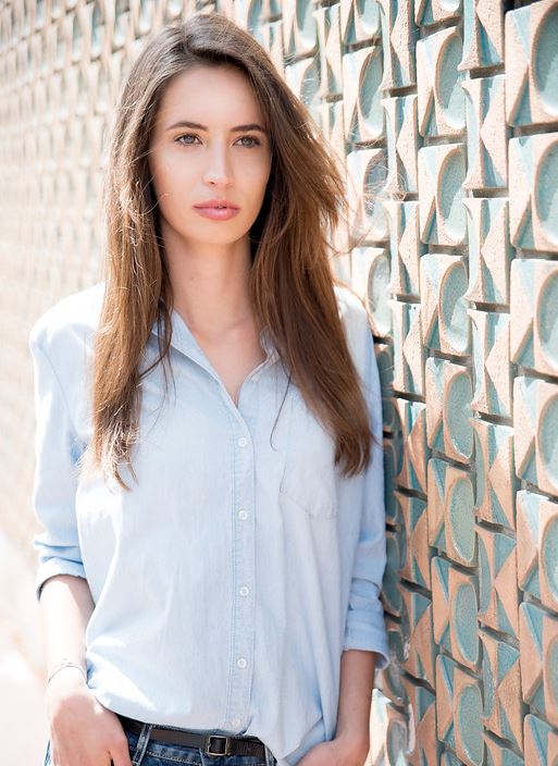Manon — Model & Hostess in Paris photo 5