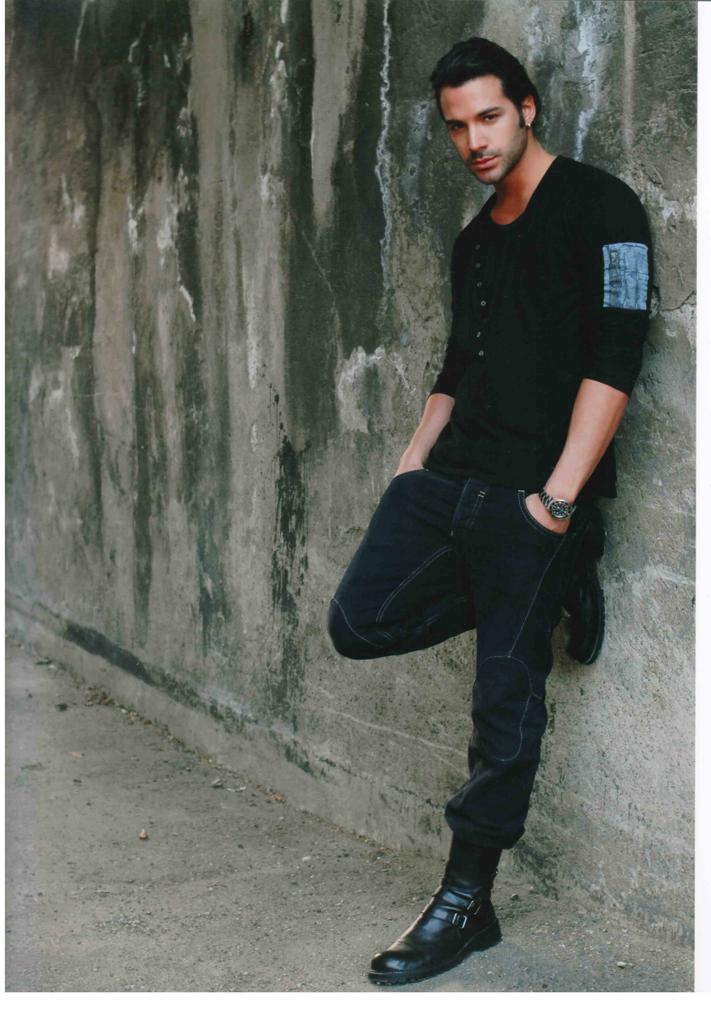 Emanuele — Model & Host in Milano photo 5