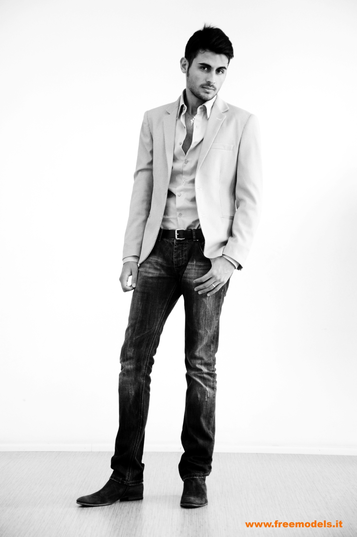 Alessandro — Model & Host in Napoli photo 2