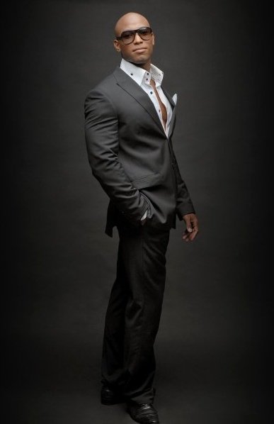 Ludwin — Model & Host in Paris photo 2