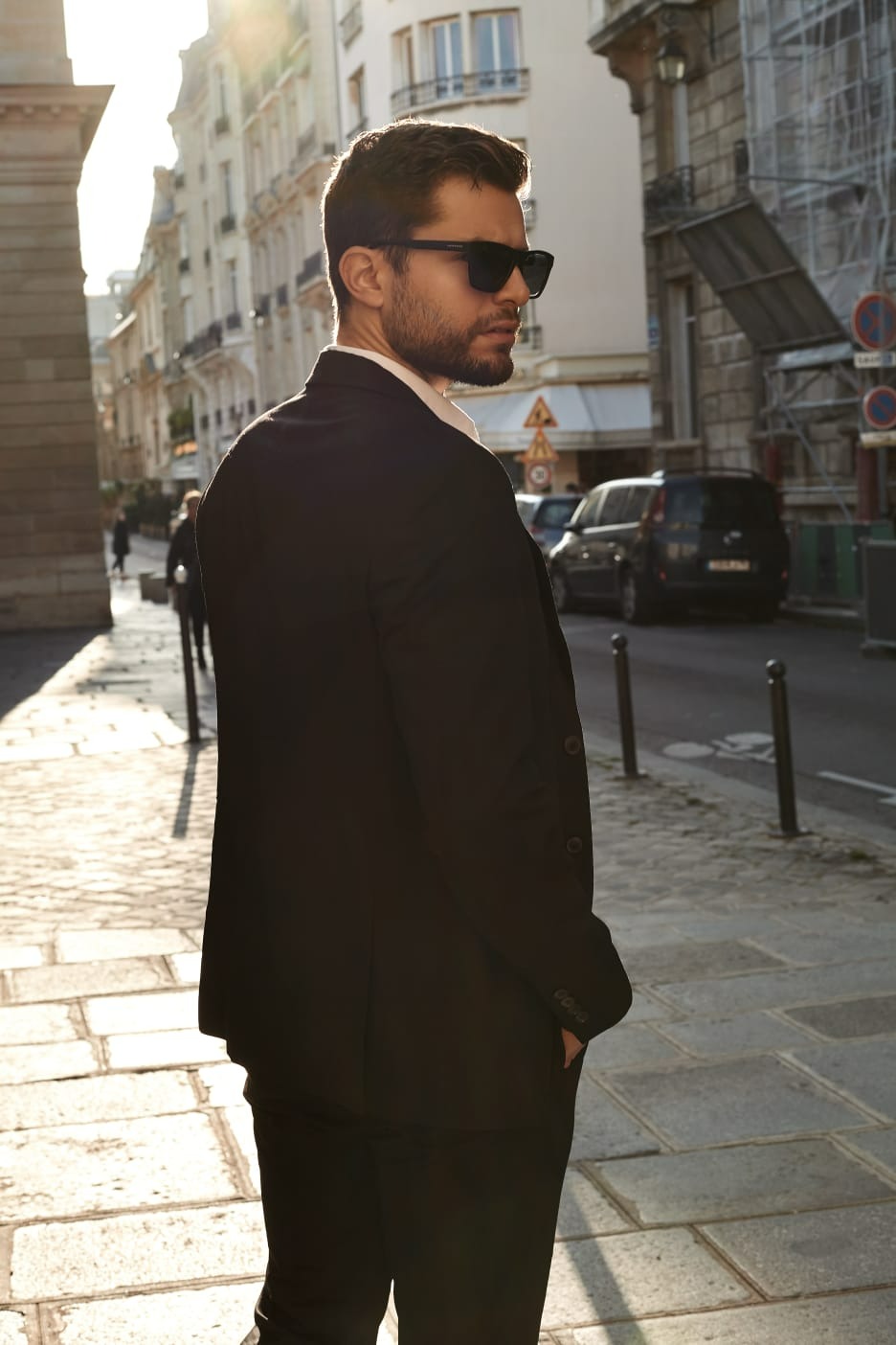 David — Model & Host in Pontoise photo 11