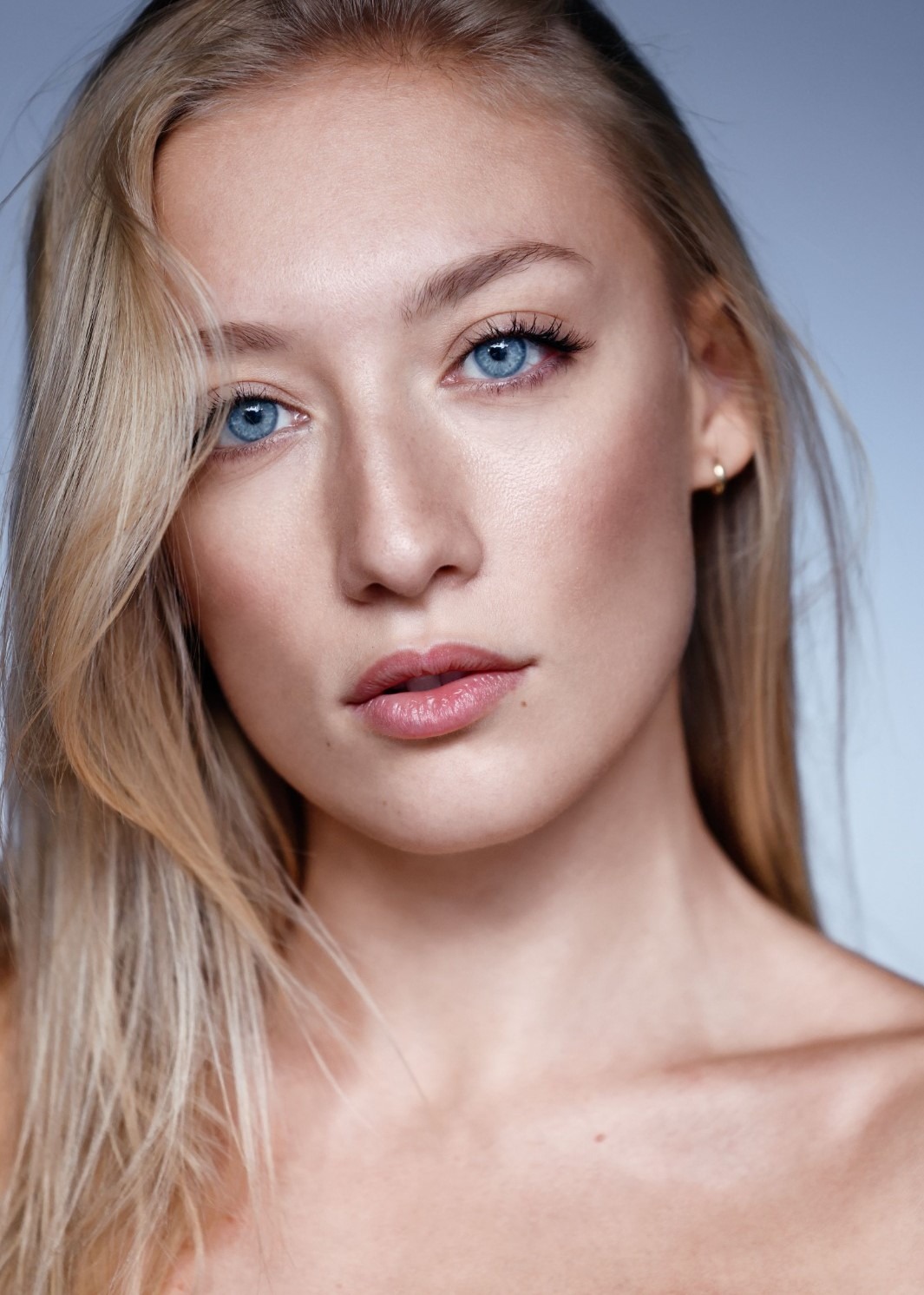 Cristina — Model & Hostess in Milano photo 2
