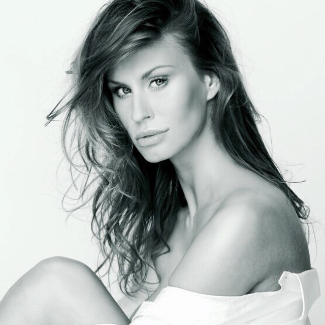 Julia — Model & Hostess in Firenze photo 4
