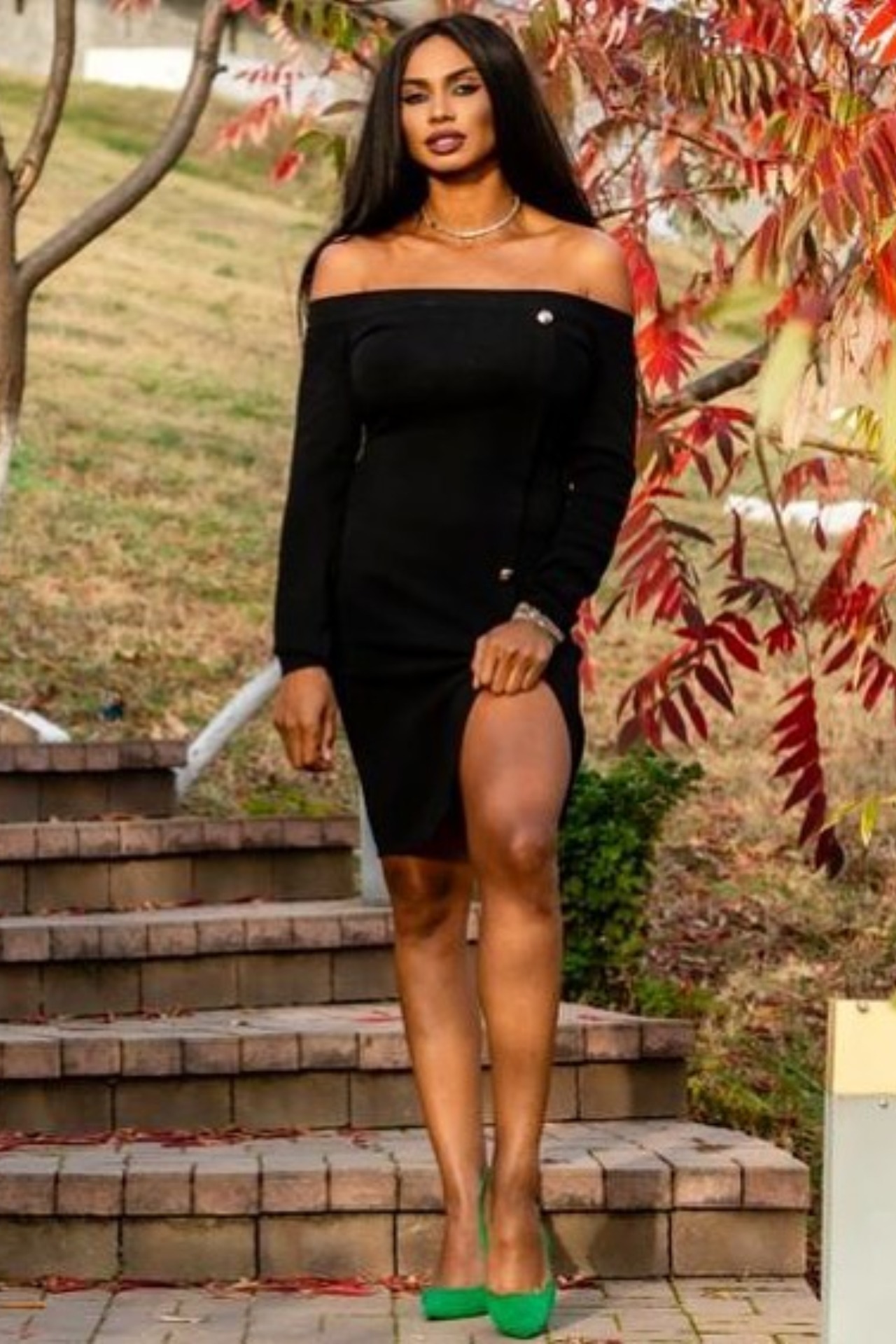 Laurette — Model & Hostess in Paris photo 19