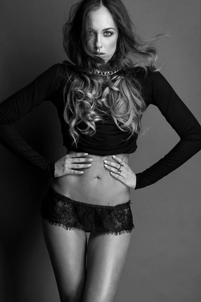 Dalila — Model & Hostess in Napoli photo 9