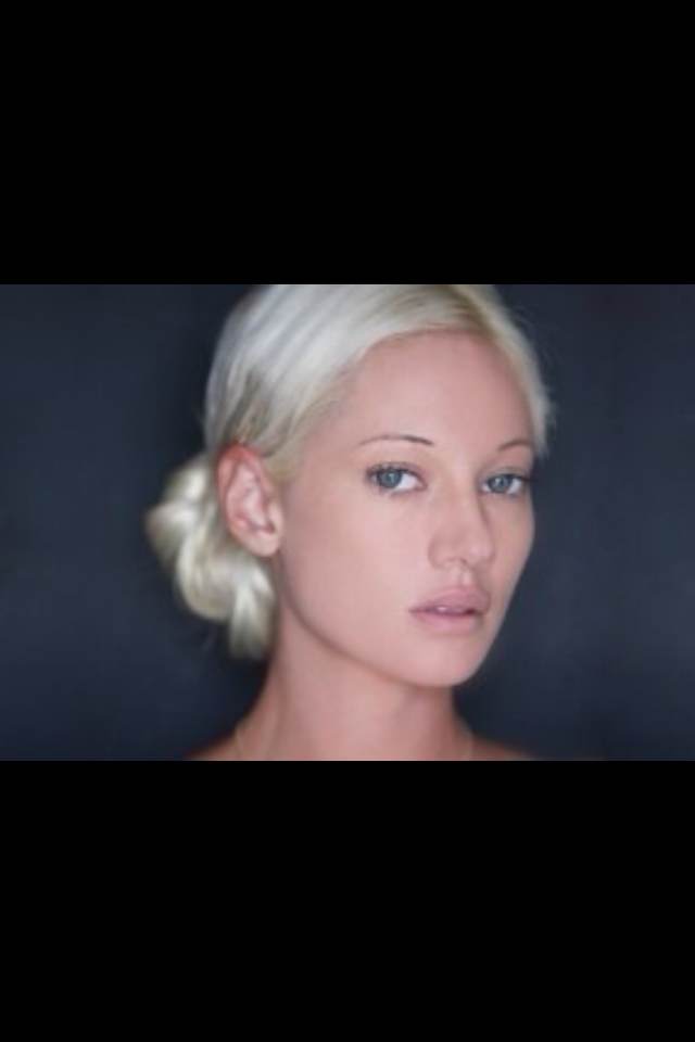 JULIA — Model in Atene | Eye On Model