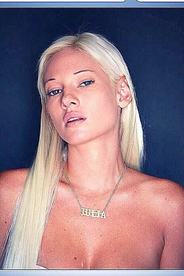 Julia — Model & Hostess in Atene photo 3