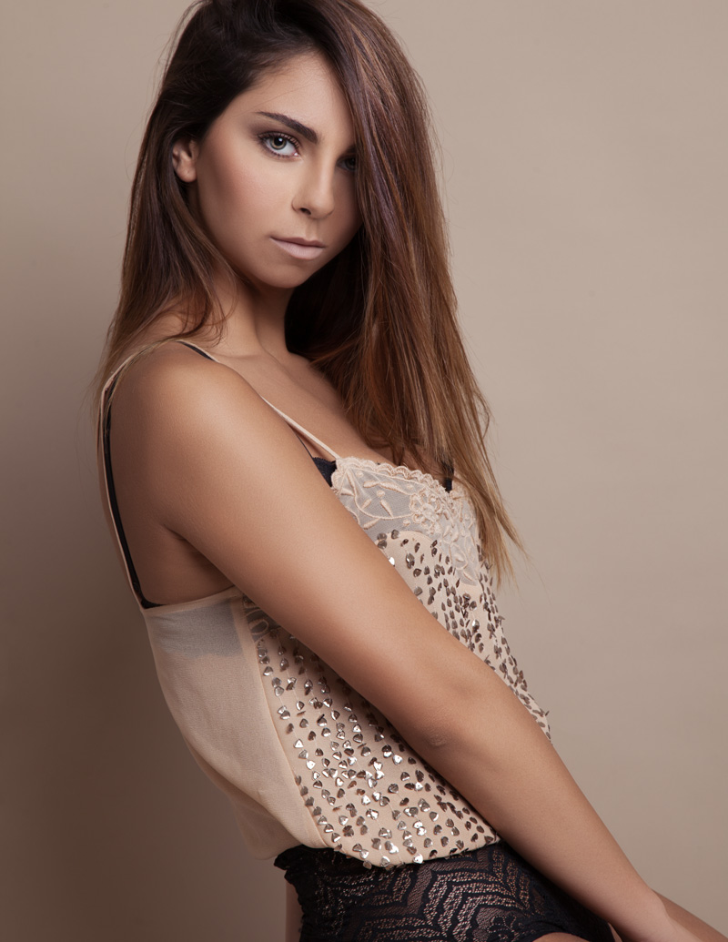 Oana — Model & Hostess in Raiano photo 1