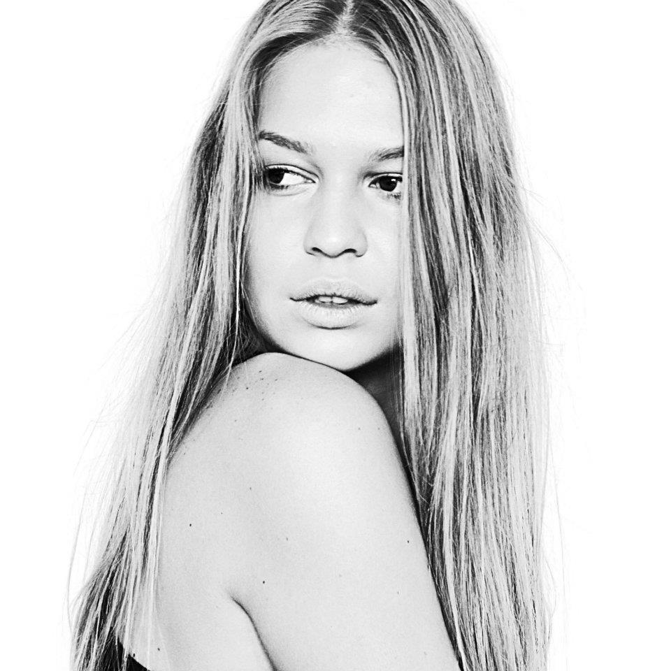 Andreaa — Model & Hostess in Roma photo 13