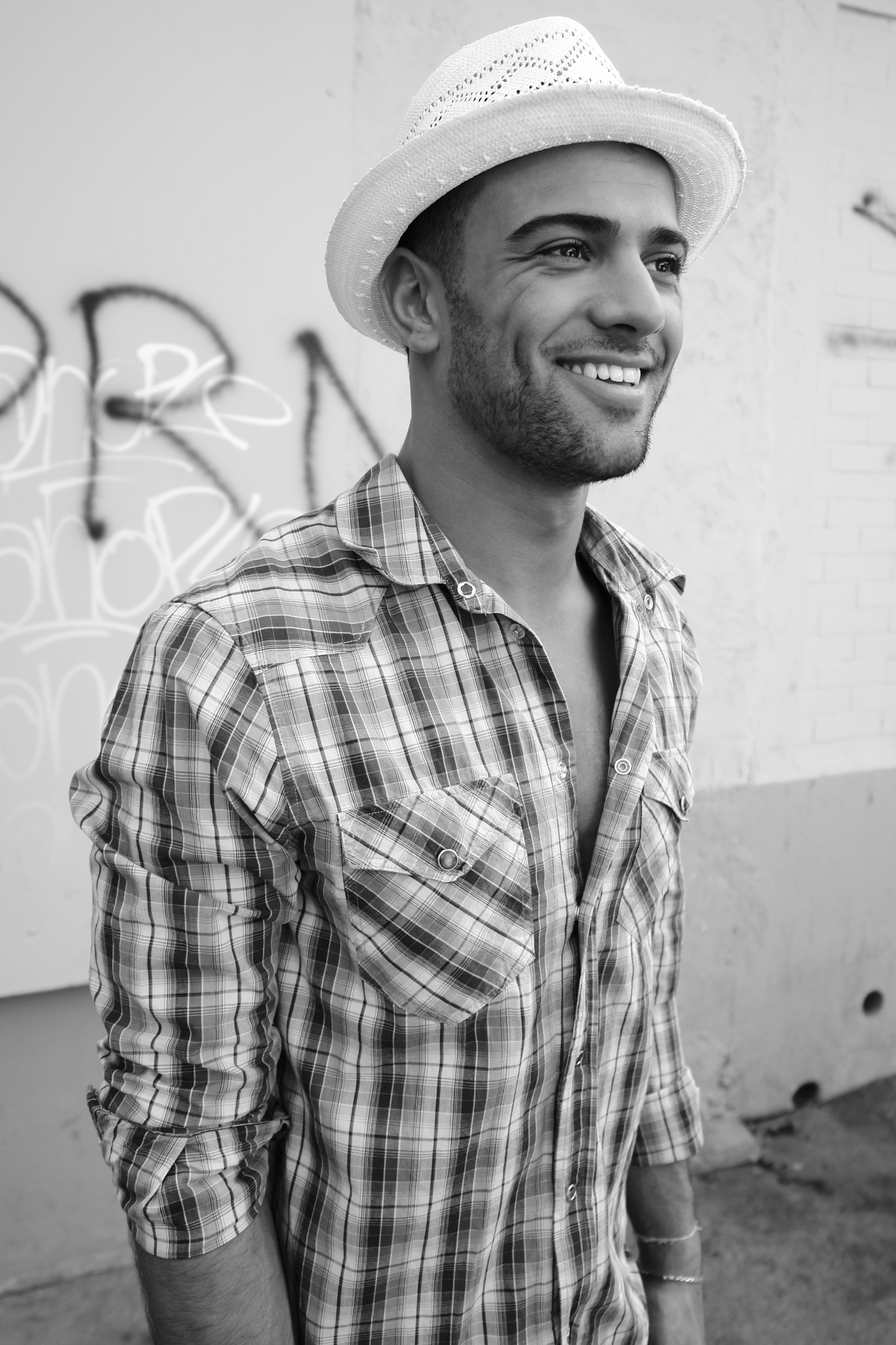 Antoine — Model & Host in Paris photo 5