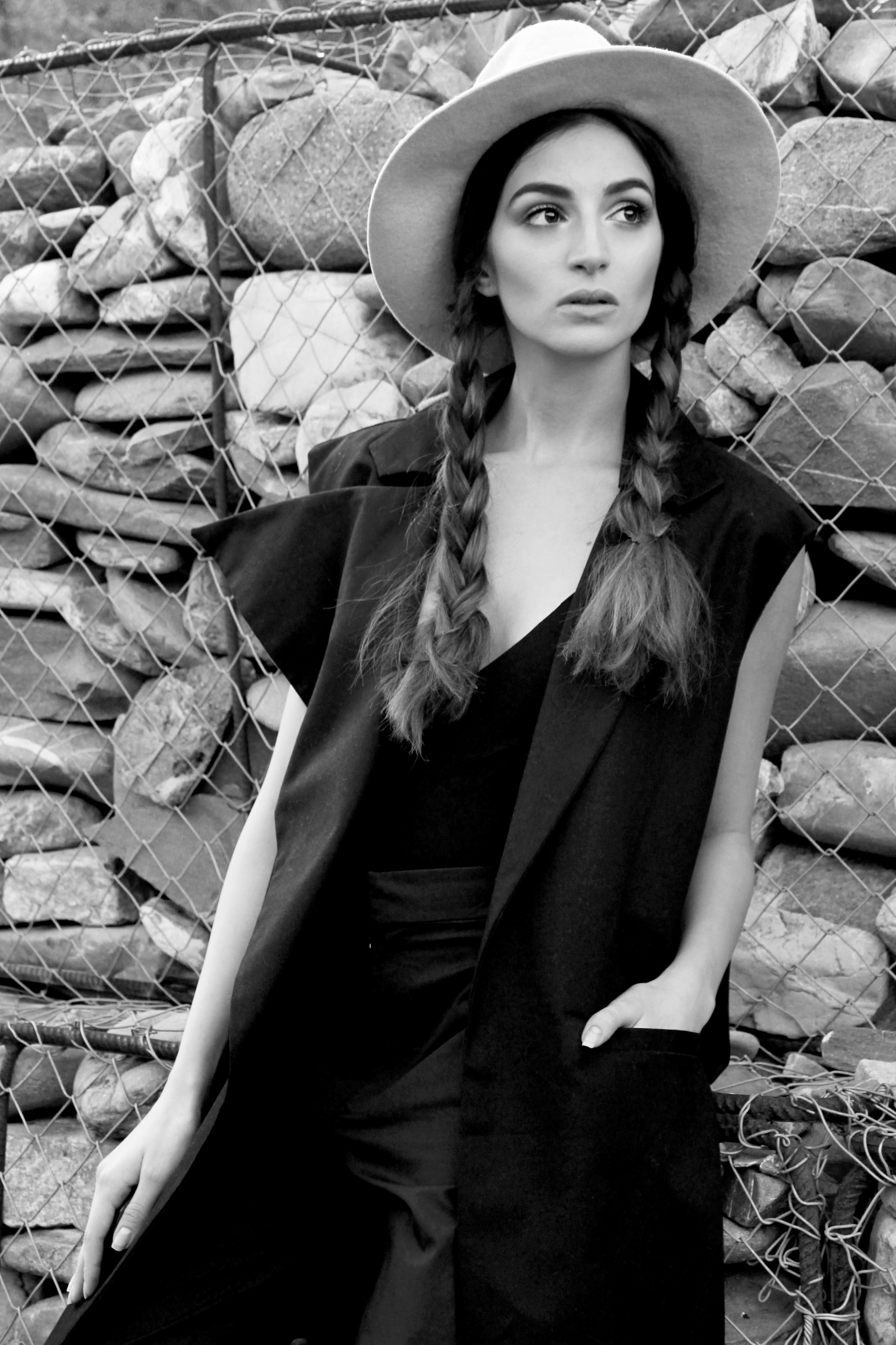Miruna — Model & Hostess in Bucuresti photo 16