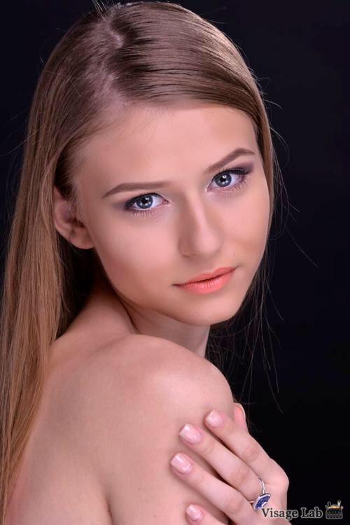 Lorena — Model & Hostess in Bucuresti photo 4