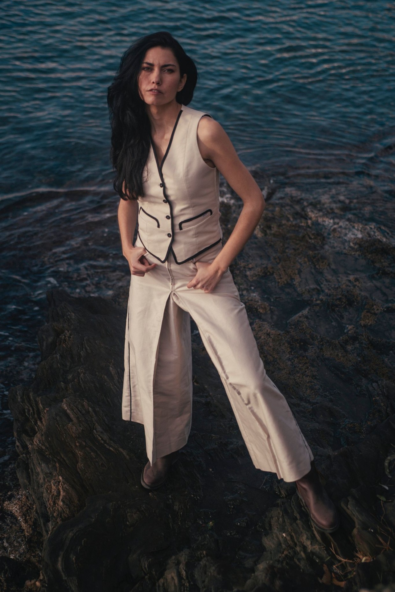 In&egrave;s — Model & Hostess in Nice photo 10