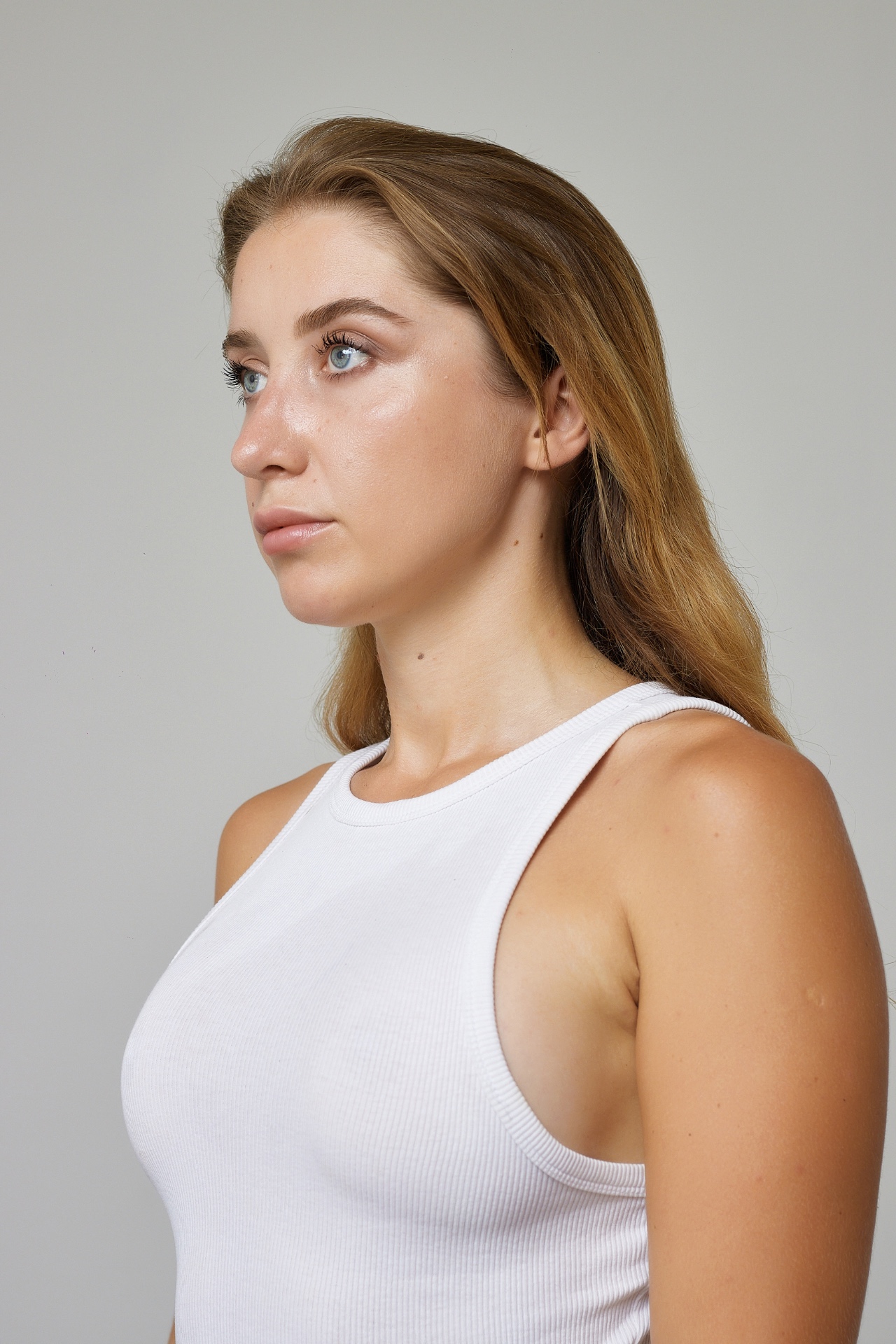 Anna — Model & Hostess in Milano photo 3