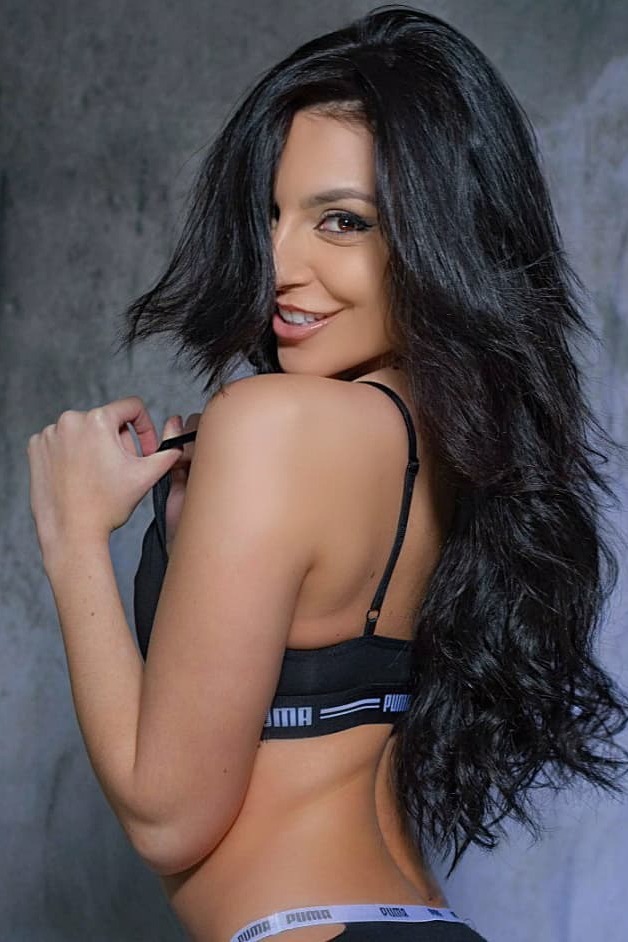 Simona — Model & Hostess in Milano photo 7