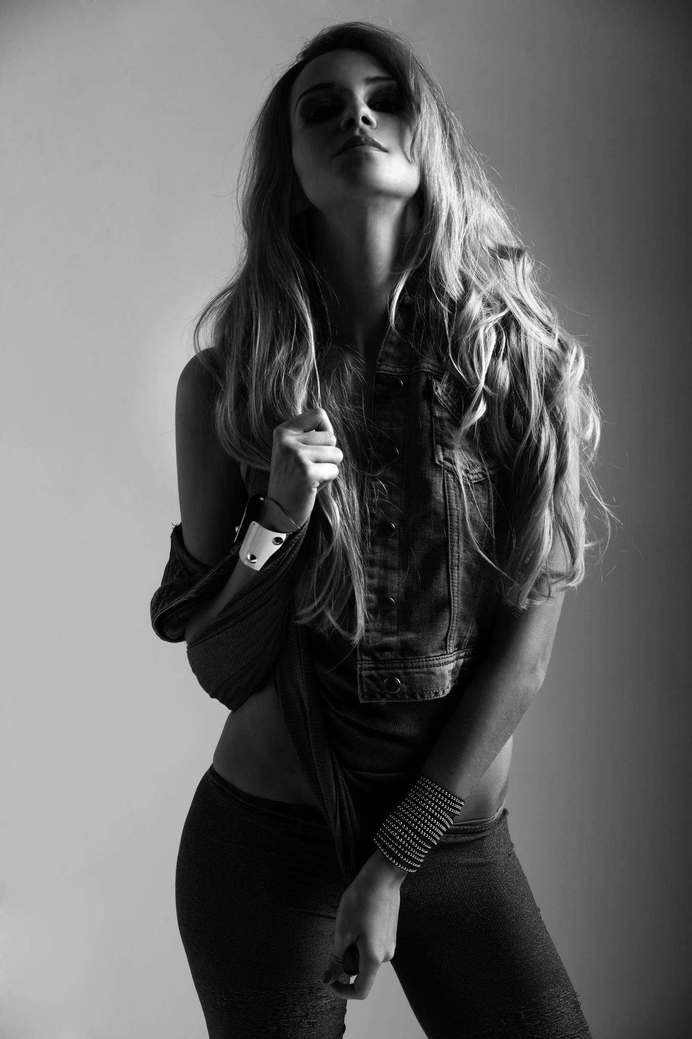 Elisa — Model & Hostess in Bologna photo 11