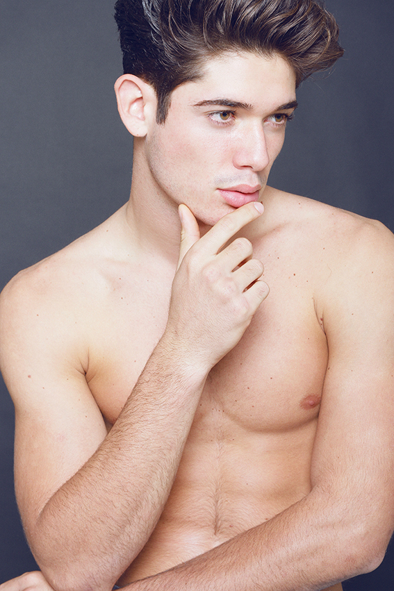 Nicholas — Model & Host in Roma photo 1