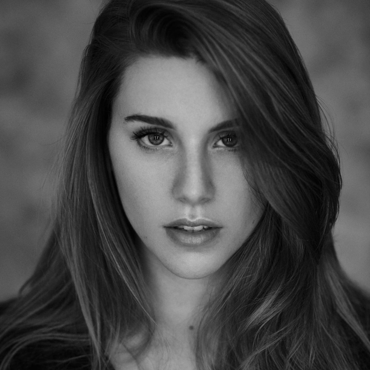 Elise — Model & Hostess in Lille photo 1