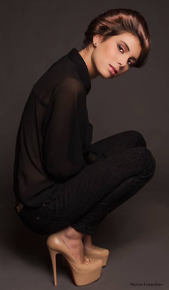 Camille — Model & Hostess in Paris photo 1