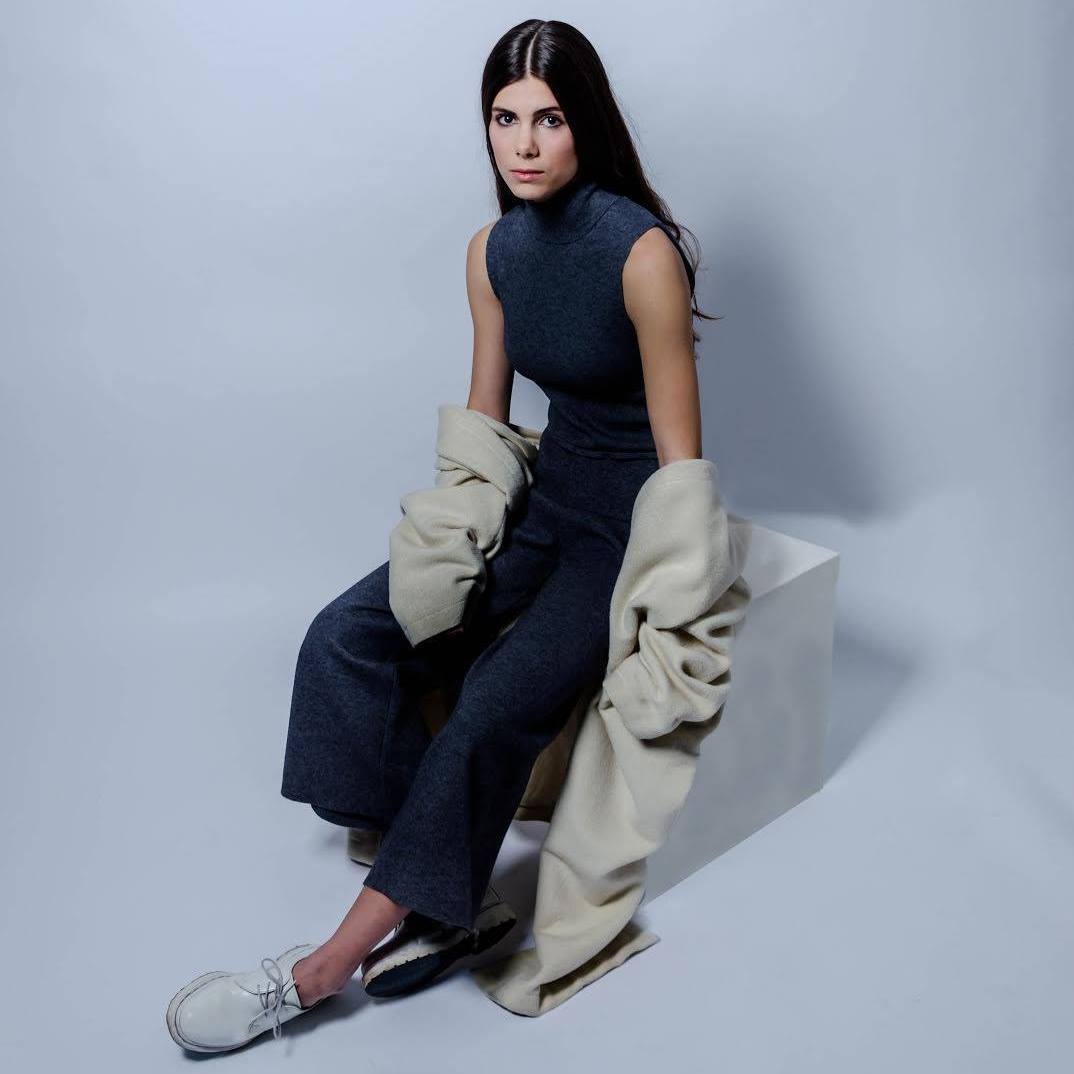 Camille — Model & Hostess in Paris photo 4