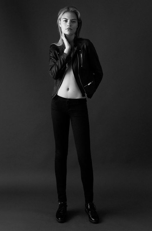 Floriane — Model & Hostess in Paris photo 7