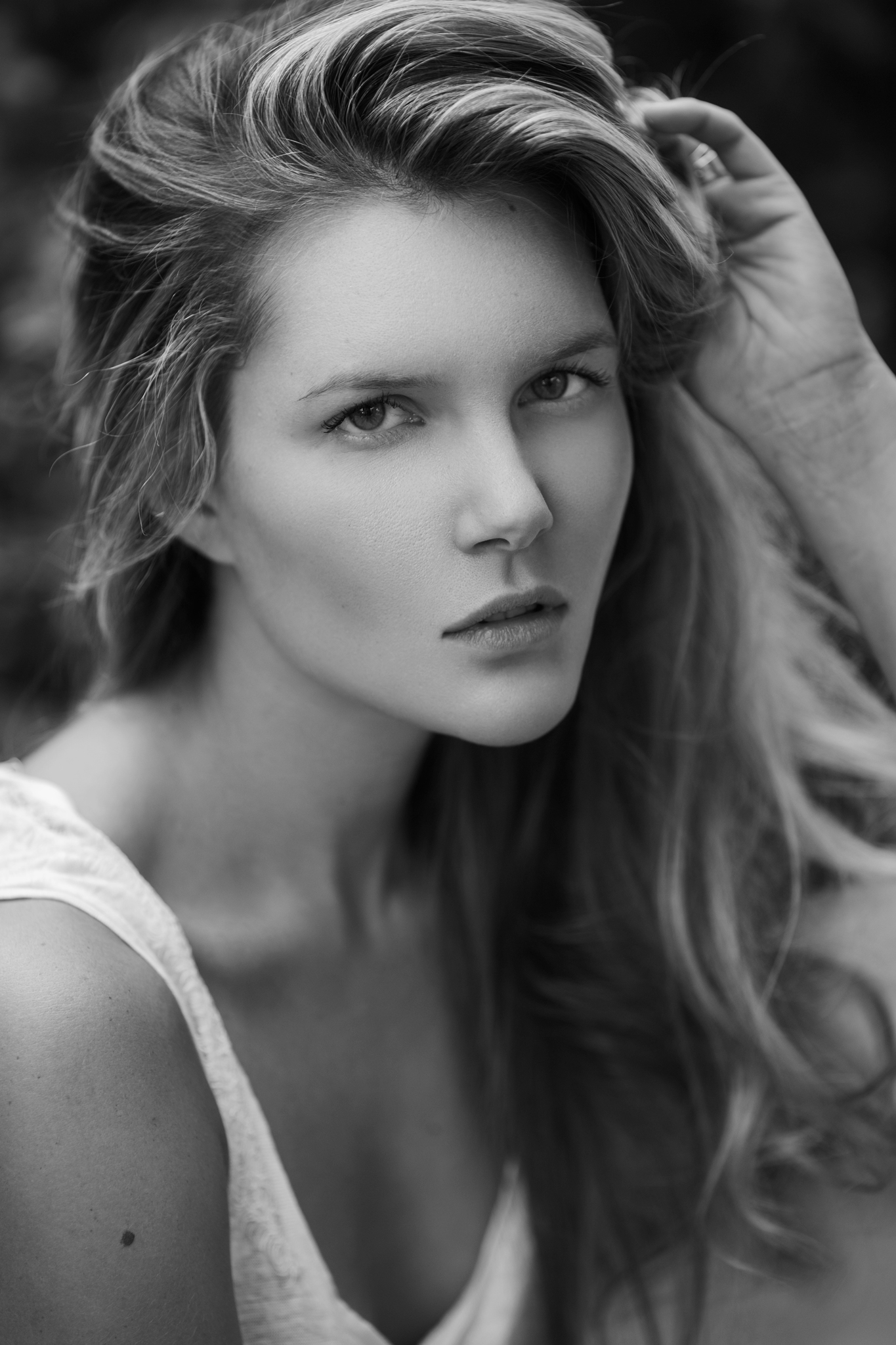 Caroline — Model & Hostess in Paris photo 11