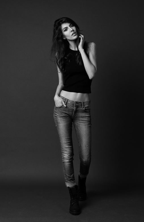 Chlo&eacute; — Model & Hostess in Paris photo 11