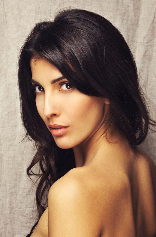Chlo&eacute; — Model & Hostess in Paris photo 2