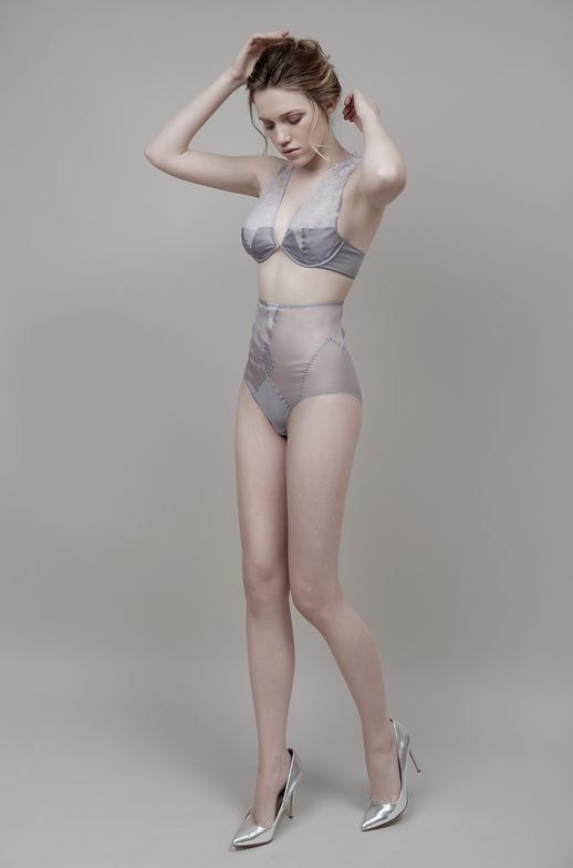 Lilas — Model & Hostess in Paris photo 10