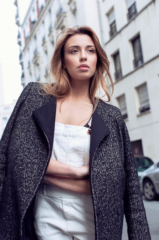 M&eacute;lina — Model & Hostess in Paris photo 3