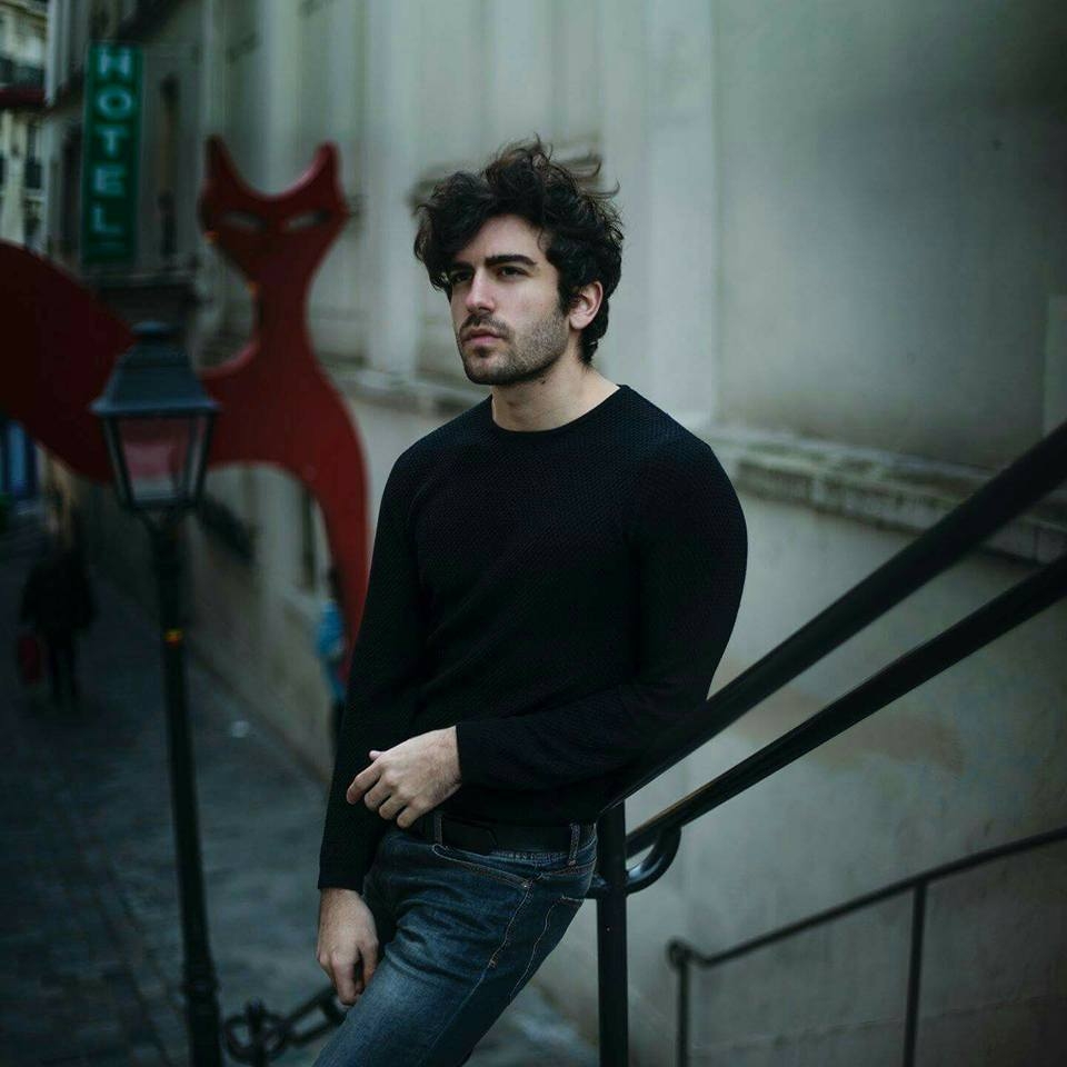 Nicol — Model & Host in Paris photo 2