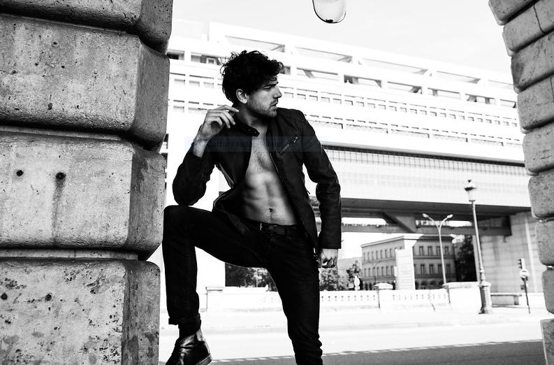 Nicol — Model & Host in Paris photo 8